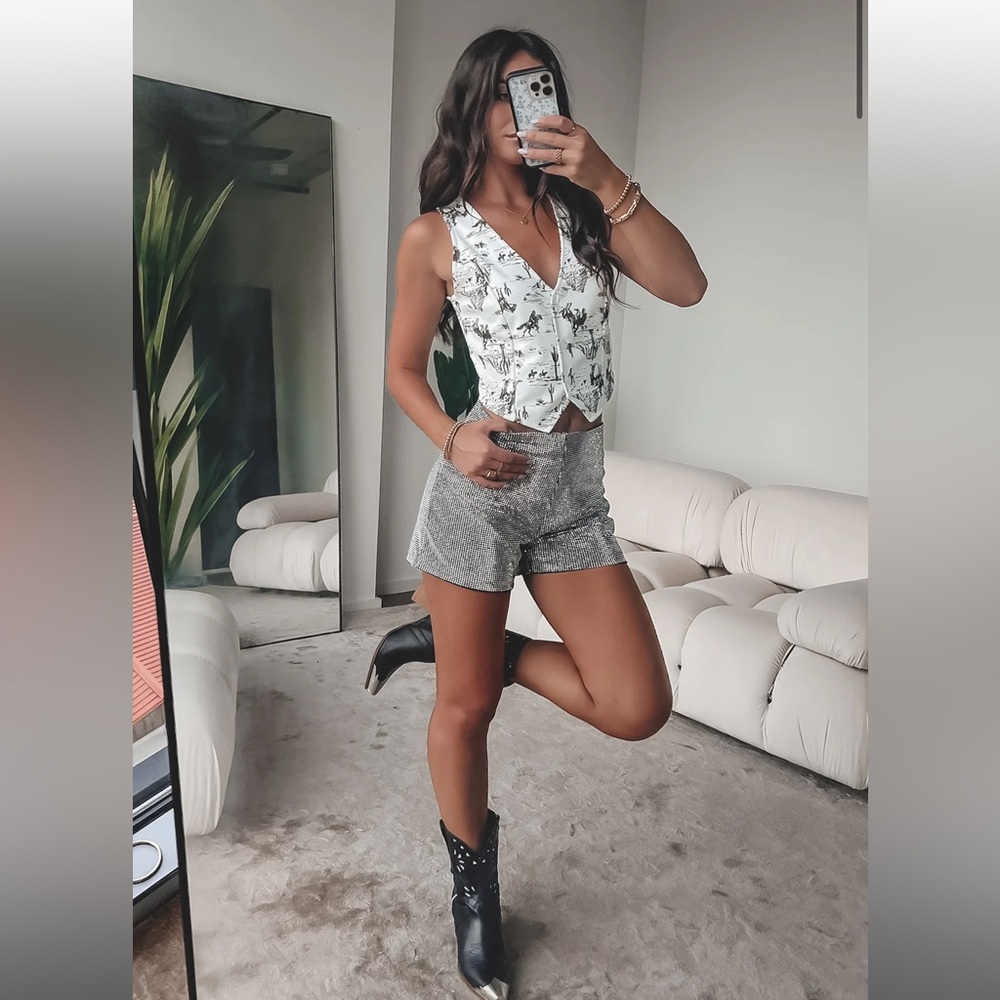 TRUE TO IT WESTERN COWBOY PRINT TOP